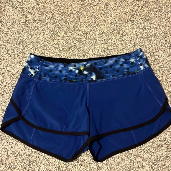 Lulu speed up shorts - Picture 1 of 3